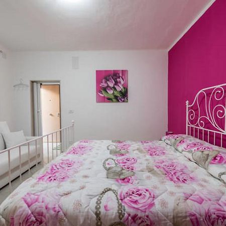 Appartamento Al Cortile Bari Esterno foto